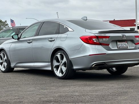 Used 2019 Honda Accord Touring image 6