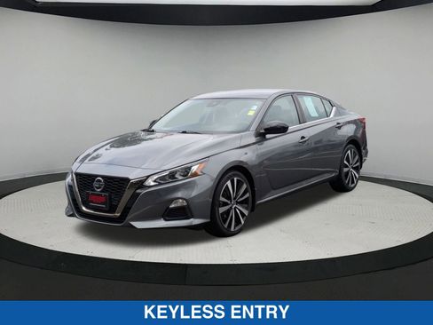 Used 2022 Nissan Altima 2.5 SR image 8