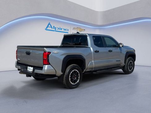 Used 2024 Toyota Tacoma TRD Off-Road w/ TRD Off Road Premium Package AWD/4WD image 5