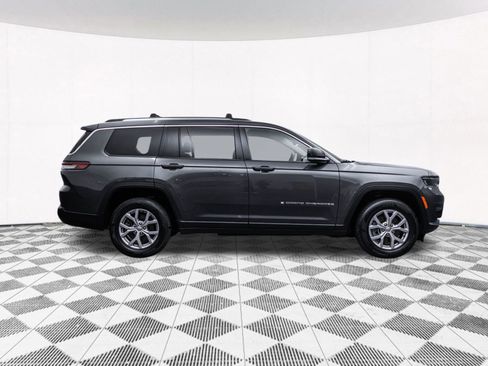 Used 2022 Jeep Grand Cherokee L Limited image 13