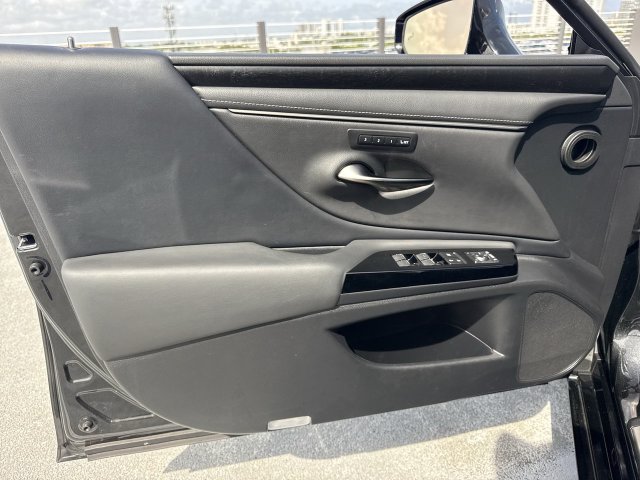 Certified 2023 Lexus ES 350 w/ Premium Package FWD image 13