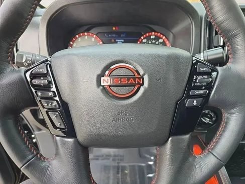 Used 2025 Nissan Frontier PRO-4X w/ Pro Convenience Package image 12