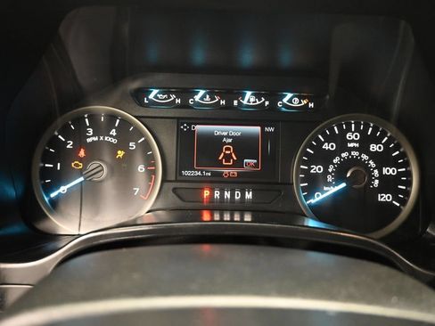 Used 2020 Ford F150 XLT w/ Equipment Group 302A Luxury AWD/4WD image 13