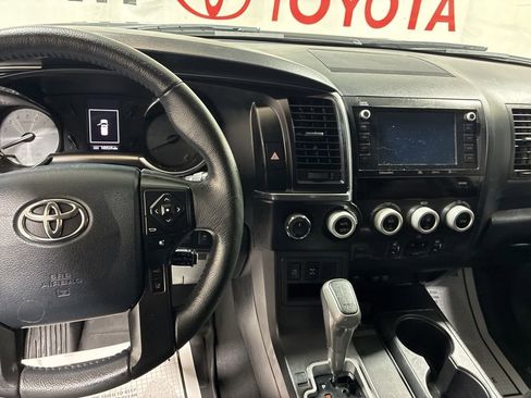 Used 2020 Toyota Sequoia TRD Pro AWD/4WD image 29