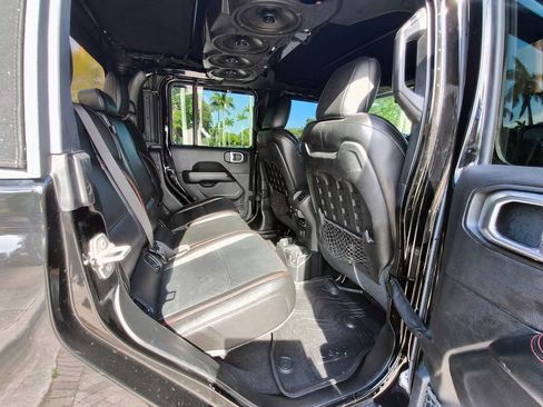 Used 2020 Jeep Gladiator Rubicon AWD/4WD image 11