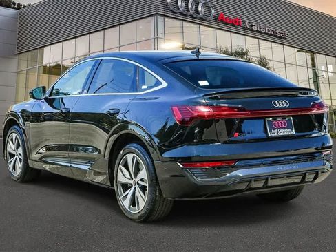 Used 2024 Audi Q8 e-tron Premium Plus w/ Premium Plus Package AWD/4WD image 2