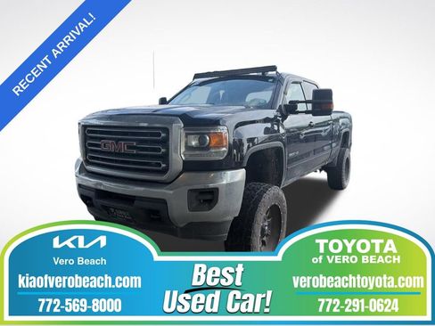 Used 2018 GMC Sierra 2500 SLE w/ Suspension Package, Off-Road AWD/4WD image 1