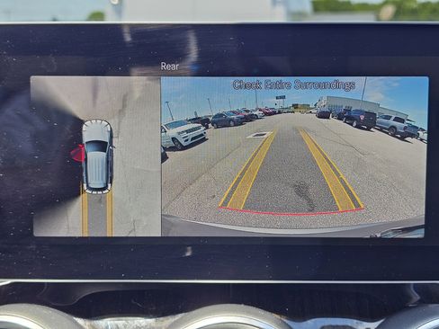 Used 2020 Mercedes-Benz GLC 300 image 28