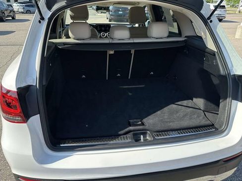 Used 2022 Mercedes-Benz GLC 300 4MATIC w/ Multimedia Package Lite image 16