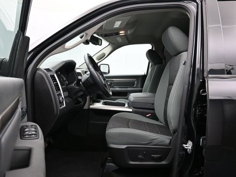 Used 2016 RAM 1500 Lone Star RWD image 9