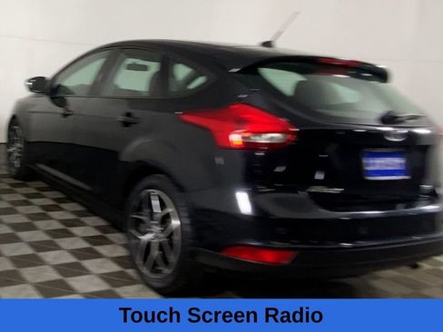 Used 2017 Ford Focus SEL w/ Cold Weather Package image 9