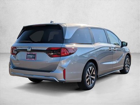 New 2026 Honda Odyssey EX-L image 2
