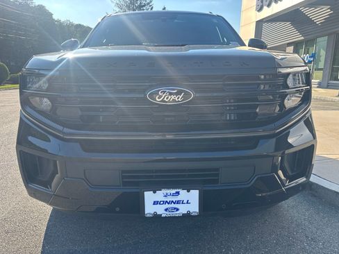 New 2026 Ford Expedition Platinum w/ Stealth Performance Package AWD/4WD image 9