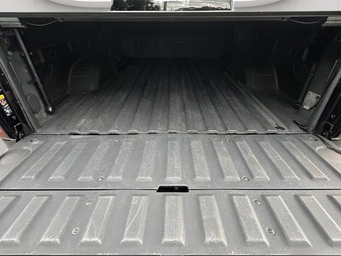 Used 2022 GMC Sierra 2500 AT4 image 36