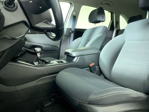 Used 2019 Kia Sorento LX w/ LX Convenience Package image 19