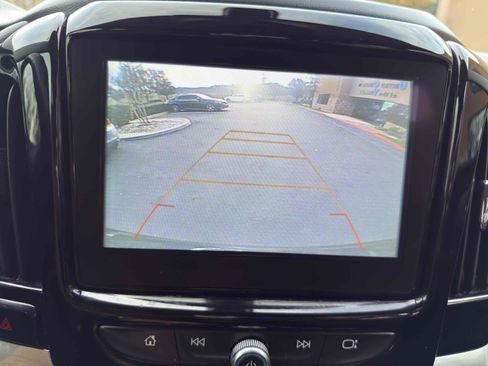 Used 2019 Chevrolet Traverse LT w/ LPO, Floor Liner Package image 59