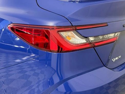 Used 2025 Toyota Camry SE FWD image 14