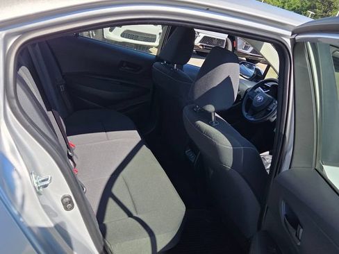 Used 2026 Toyota Corolla LE FWD image 14