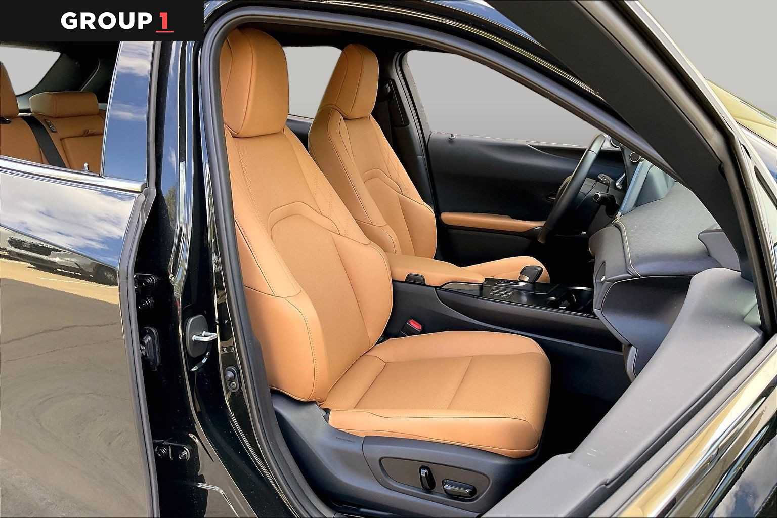 Used 2026 Lexus UX 300h FWD w/ Cold Area Package image 8