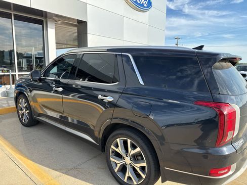 Used 2021 Hyundai Palisade Limited FWD image 10