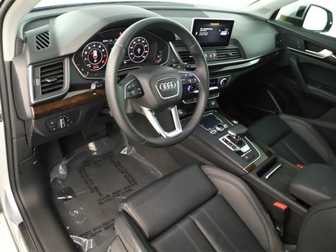 Used 2019 Audi Q5 2.0T Premium Plus image 15