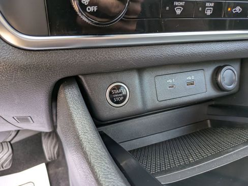 Used 2021 Nissan Rogue S FWD image 26