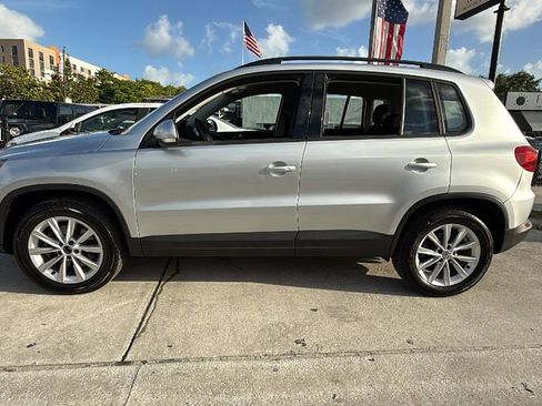 Used 2017 Volkswagen Tiguan Limited w/ Premium Package image 11