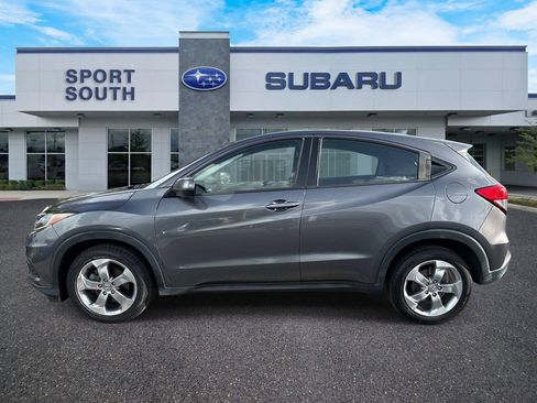 Used 2020 Honda HR-V LX image 6