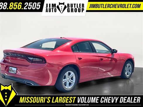 Used 2022 Dodge Charger SXT w/ Leather Interior Group image 5
