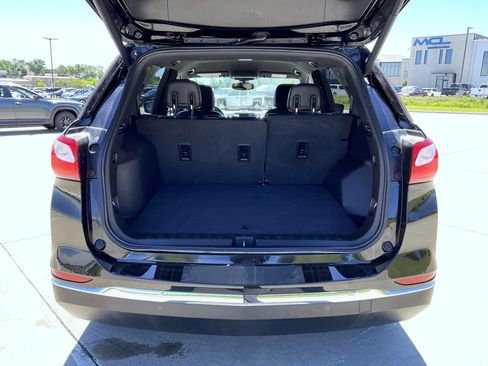 Used 2020 Chevrolet Equinox Premier AWD/4WD image 9