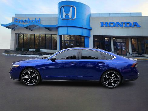 Used 2023 Honda Accord Sport image 4