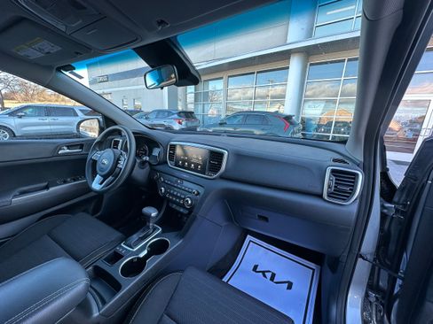 Used 2022 Kia Sportage LX w/ LX AWD Value Edition Package image 23