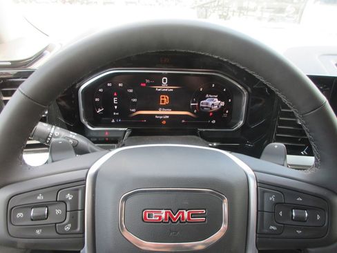New 2026 GMC Sierra 1500 SLT w/ SLT Premium Package AWD/4WD image 17