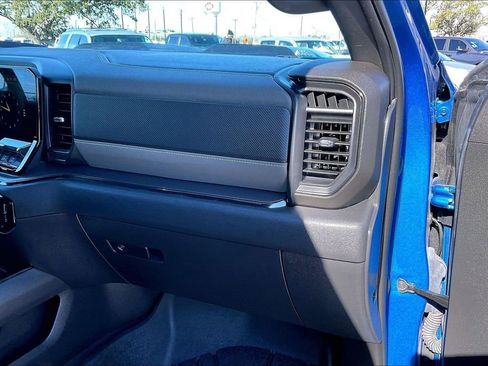 Used 2023 Chevrolet Silverado 1500 ZR2 image 23