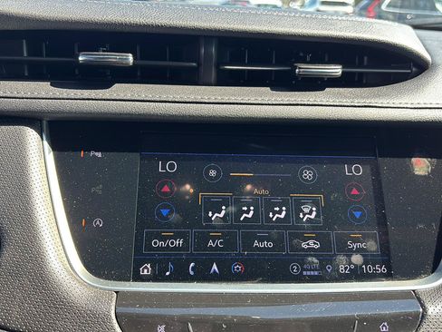 Used 2022 Cadillac XT5 Premium Luxury AWD/4WD image 23
