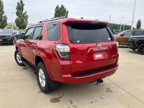 Used 2022 Toyota 4Runner SR5 Premium AWD/4WD image 6