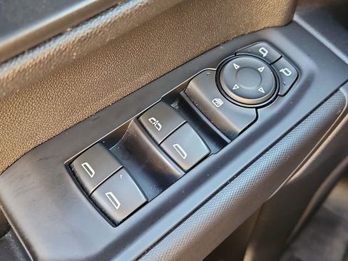 Used 2020 Chevrolet Silverado 1500 Custom w/ Custom Value Package image 22