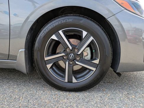 Certified 2024 Nissan Sentra SV FWD image 12