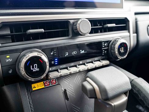 New 2026 Toyota 4Runner Limited AWD/4WD image 16