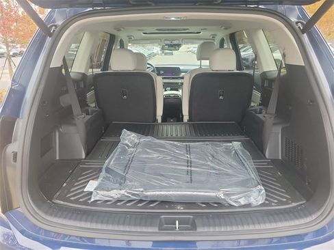 Certified 2025 Kia Telluride EX w/ EX Captain's Chair Package image 9