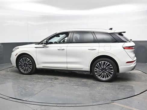 Used 2021 Lincoln Corsair Reserve w/ Equipment Group 201A image 10