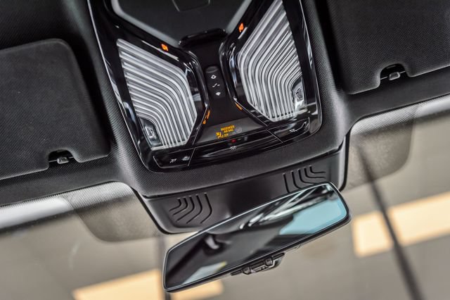 Used 2019 BMW 530i w/ Convenience Package RWD image 39