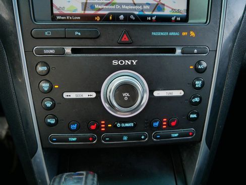 Used 2016 Ford Explorer Limited image 20