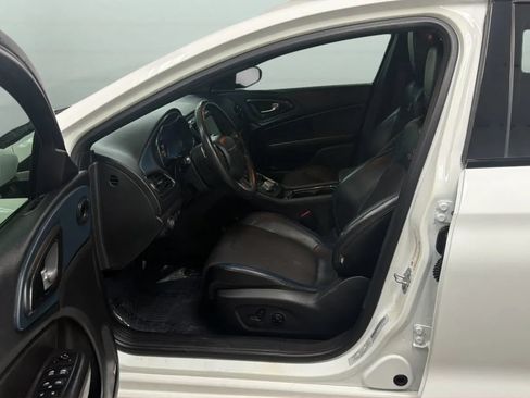 Used 2015 Chrysler 200 S w/ Navigation & Sound Group I FWD image 21