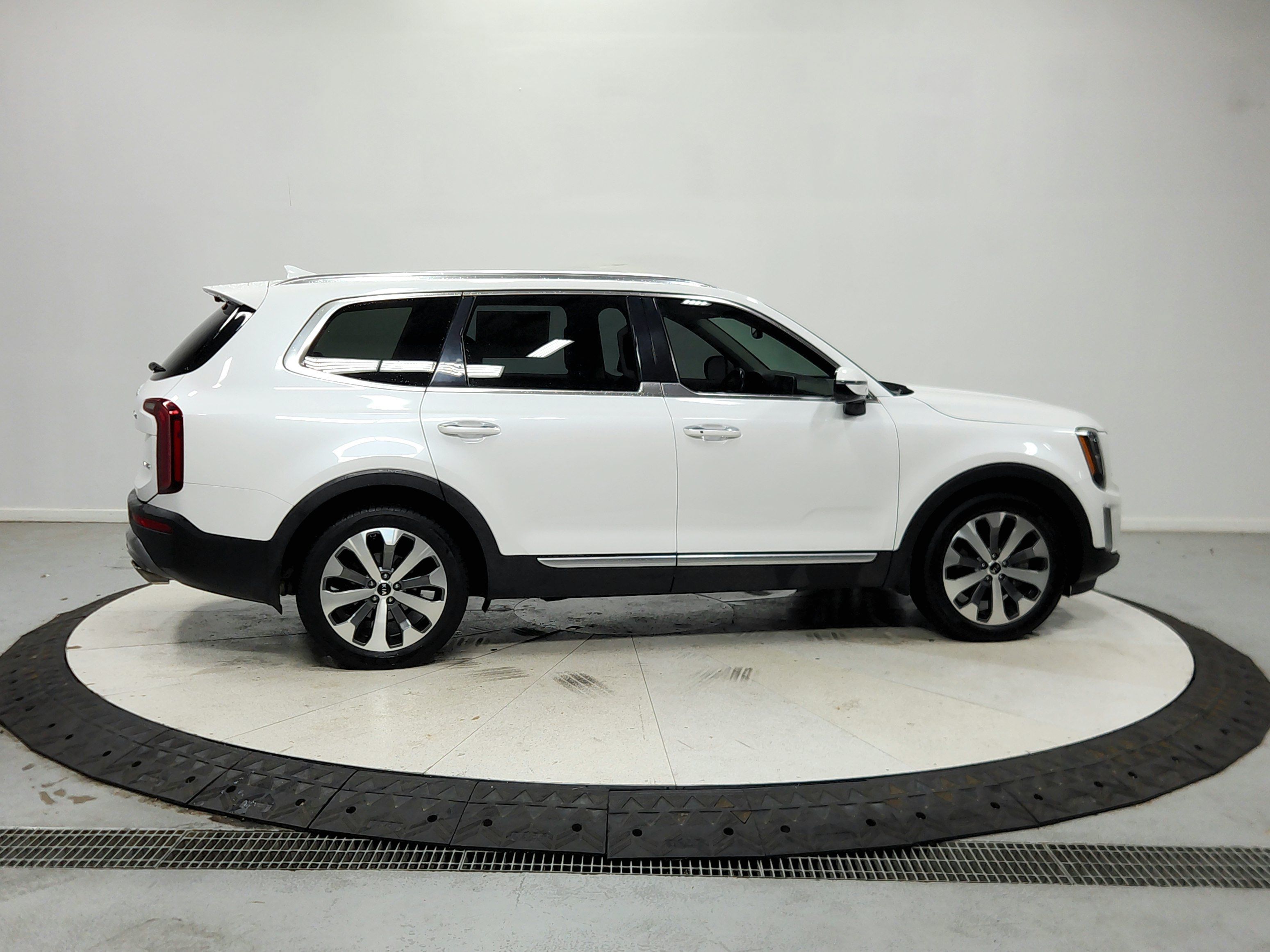 Used 2020 Kia Telluride SX AWD/4WD image 9