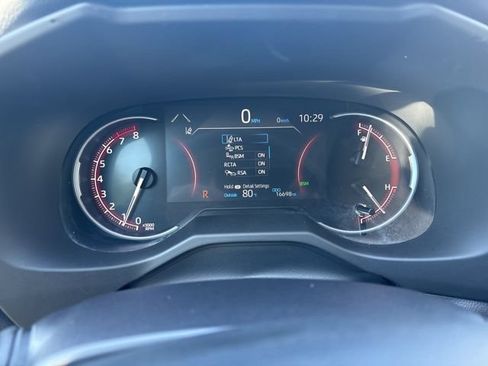 Used 2025 Toyota RAV4 XLE w/ Convenience Package FWD image 14
