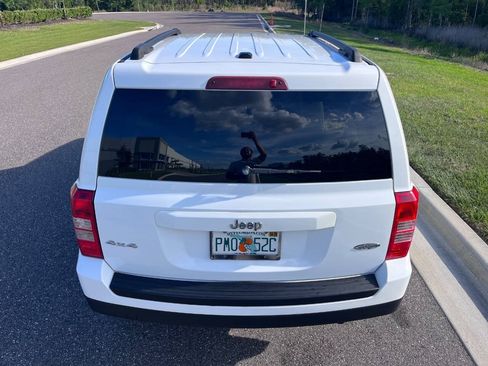 Used 2015 Jeep Patriot High Altitude AWD/4WD image 8