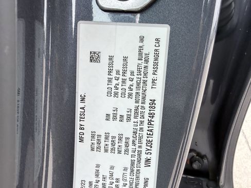 Used 2023 Tesla Model 3 Standard Range image 28