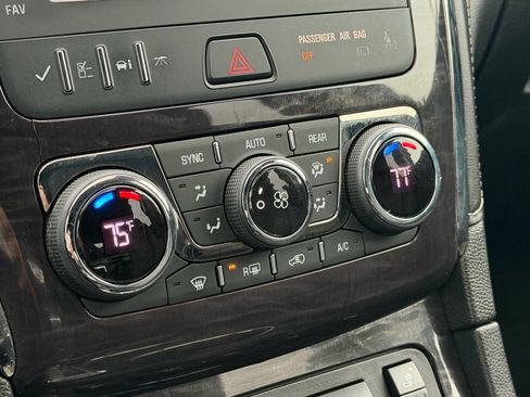 Used 2016 Buick Enclave Leather image 24