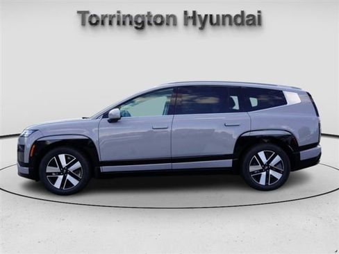 New 2026 Hyundai Ioniq 9 SEL image 4